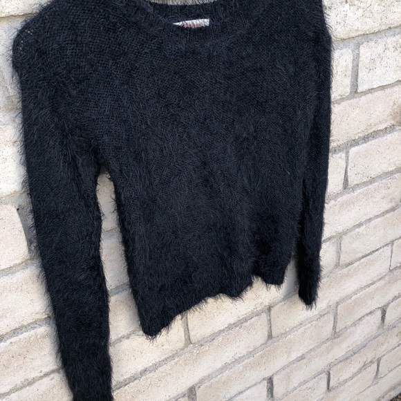 Furry soft fuzzy black sweater - Picture 2 of 5